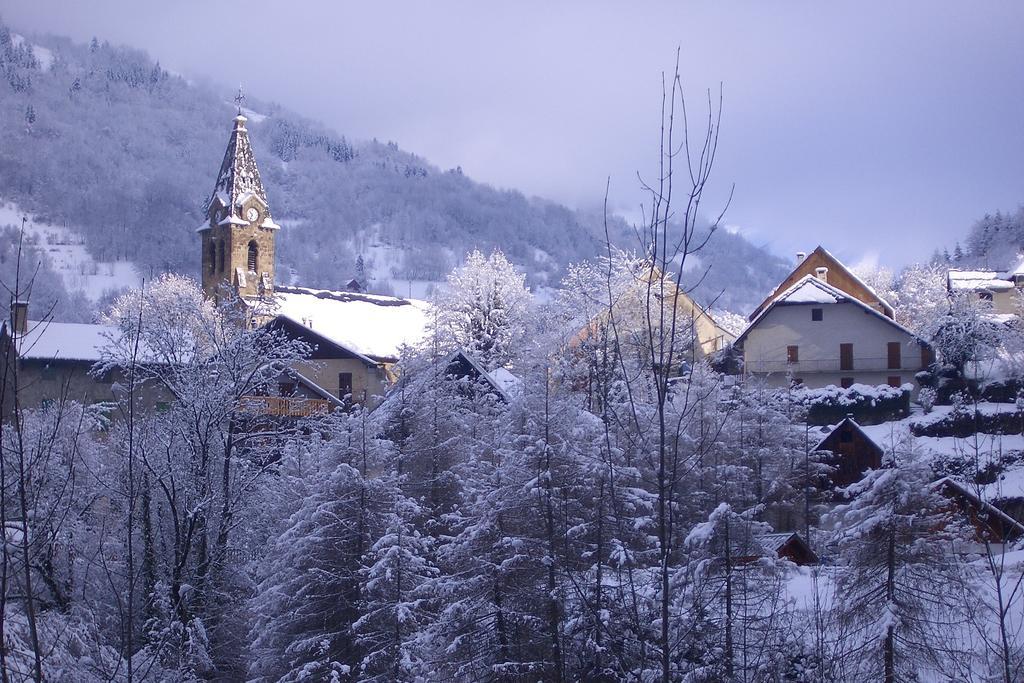 Auberge La Douce Montagne Алмон Екстериор снимка